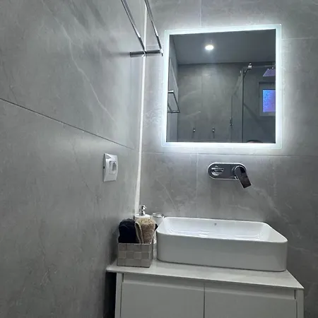 Apartman 6 Saranda