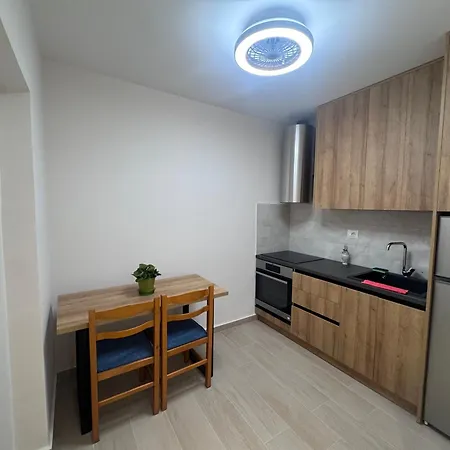 6 Apartman *